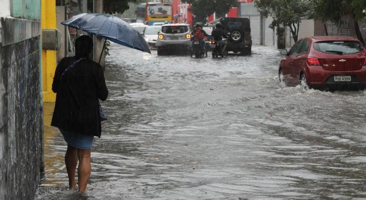  Chuvas de moderada a forte devem seguir no Agreste e Sertão de Pernambuco até sábado (3)