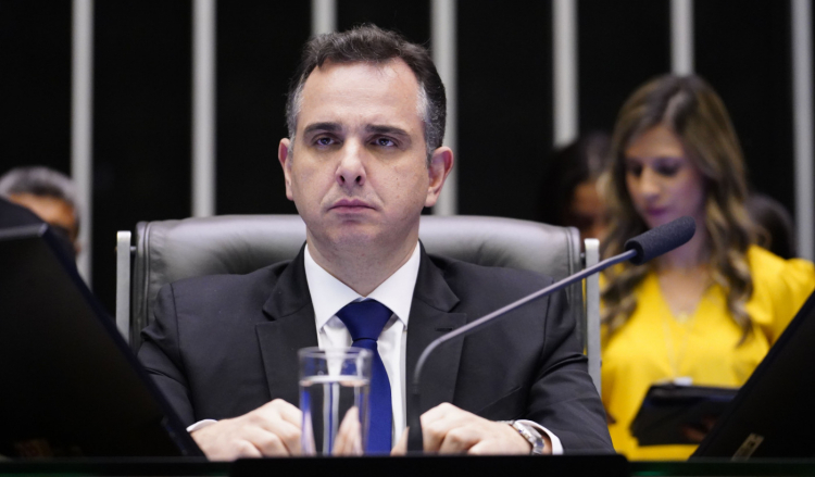  Pacheco diz que aumentar deputados em comissões mistas geraria desequilíbrios, e senadores devem rejeitar proposta de Lira