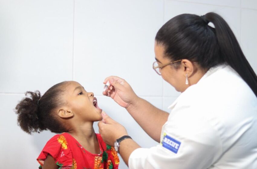  Pernambuco inicia campanha de imunização contra poliomielite nesta segunda-feira (27); veja locais