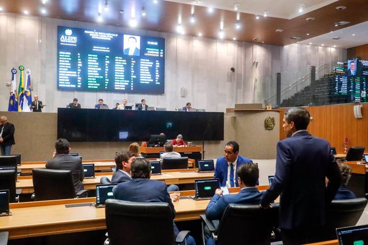  Em reunião extraordinária, Alepe rediscute Orçamento e empréstimos do governo