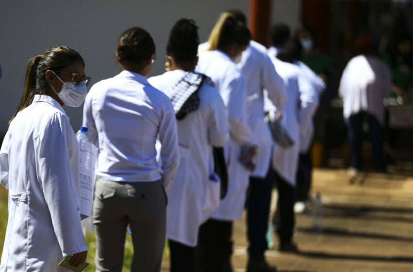  Enamed: 99 cursos de medicina mal avaliados poderão sofrer sanções; Pernambuco tem três com nota 2