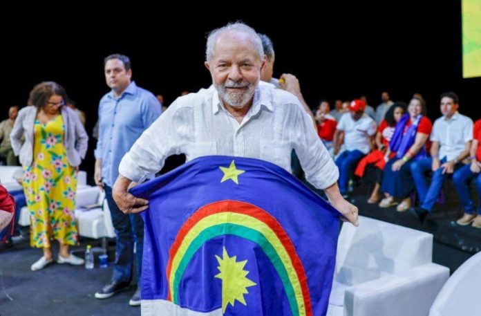  Lula confirma presença no Carnaval de Pernambuco, anuncia presidente do PT-PE