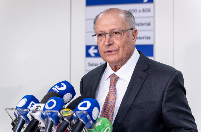  Fim da escala 6×1: Alckmin diz que redução da jornada de trabalho é tendência mundial