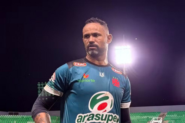  Goleiro Bruno é regularizado no sistema da CBF e pode enfrentar time paulista na Copa do Brasil