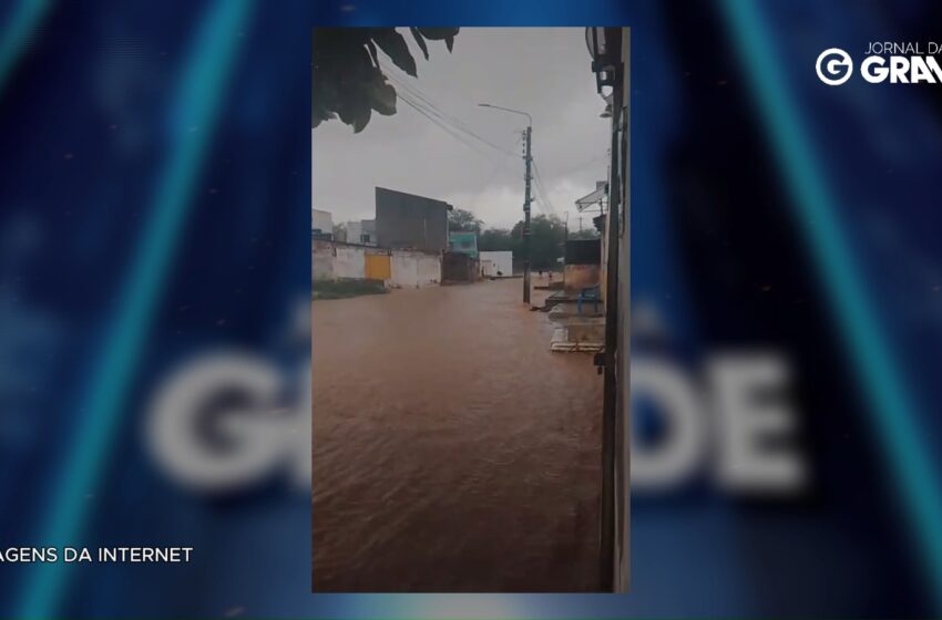  Temporal histórico muda cenário de Araripina e região na tarde desta quarta-feira (25)