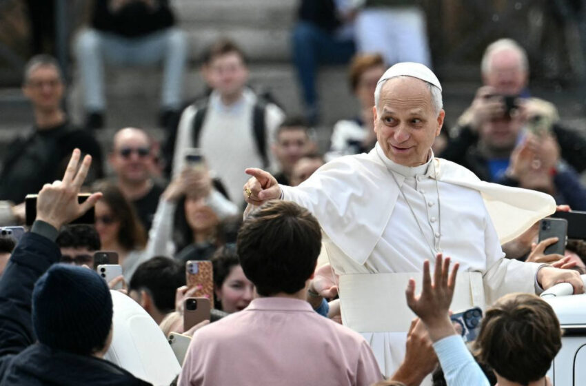  Papa faz alerta contra a guerra no Domingo de Ramos