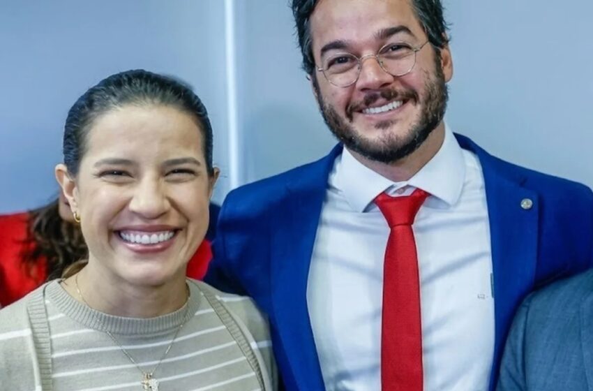  Túlio Gadelha oficializa filiação ao PSD e anuncia pré-candidatura ao Senado no palanque de Raquel Lyra