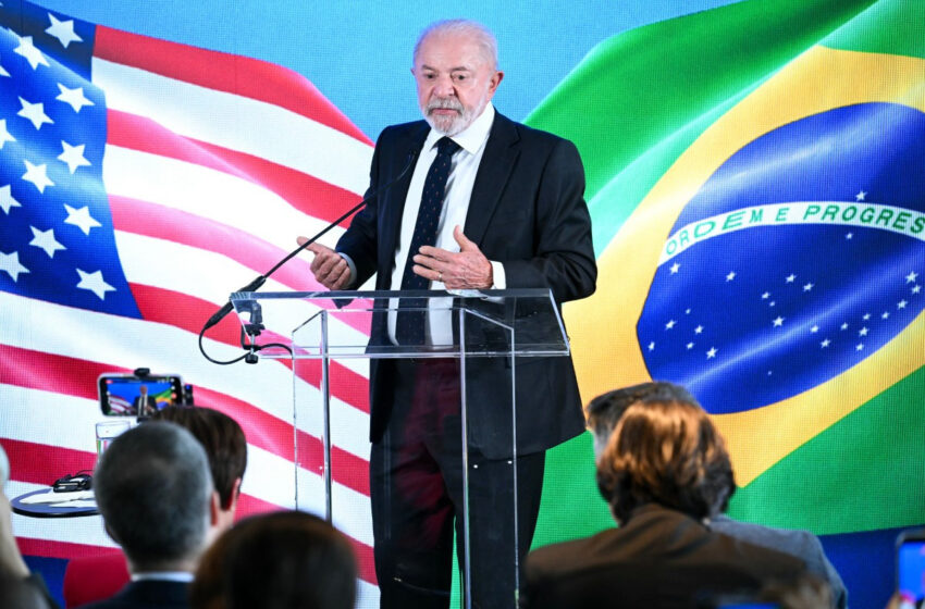  Lula diz que saiu “muito, muito satisfeito” de reunião com Trump