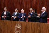  Nunes Marques e André Mendonça assumem comando do TSE com Lula e Flávio Bolsonaro na posse