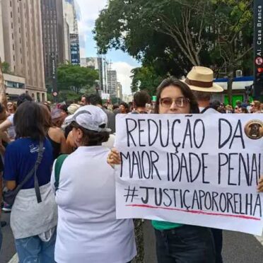  Entidades criticam projeto que reduz maioridade penal aprovado na CCJ