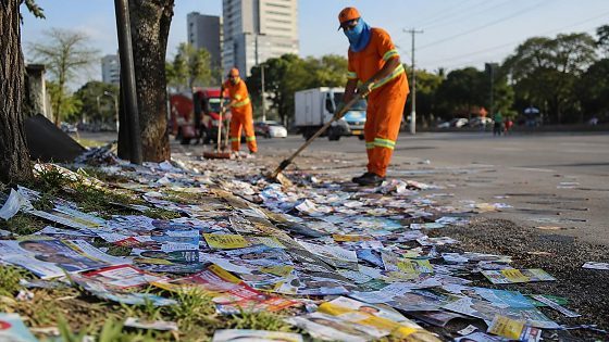  ELEIÇÕES 2026: “LIXO ELEITORAL” TOMA AS RUAS, E PROPAGANDA POLÍTICA IRREGULAR PODE RENDER PUNIÇÃO A CANDIDATOS