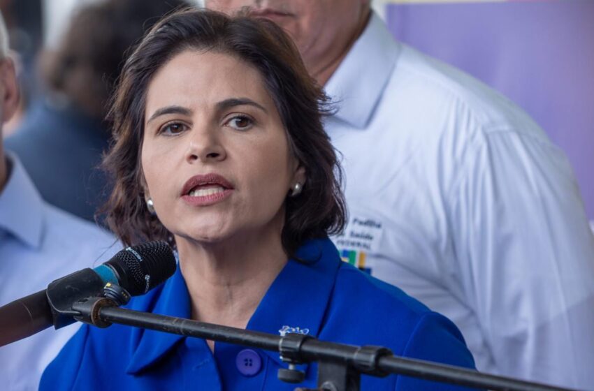  Deputados protocolam pedido de impeachment contra vice-governadora de Pernambuco