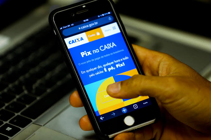 PIX PARCELADO: CAIXA AMPLIA OPÇÕES DE PAGAMENTO PARA CLIENTES
