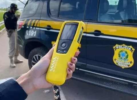  PRF APERTA A FISCALIZAÇÃO CONTRA MOTORISTAS EMBRIAGADOS DURANTE A OPERAÇÃO INDEPENDÊNCIA