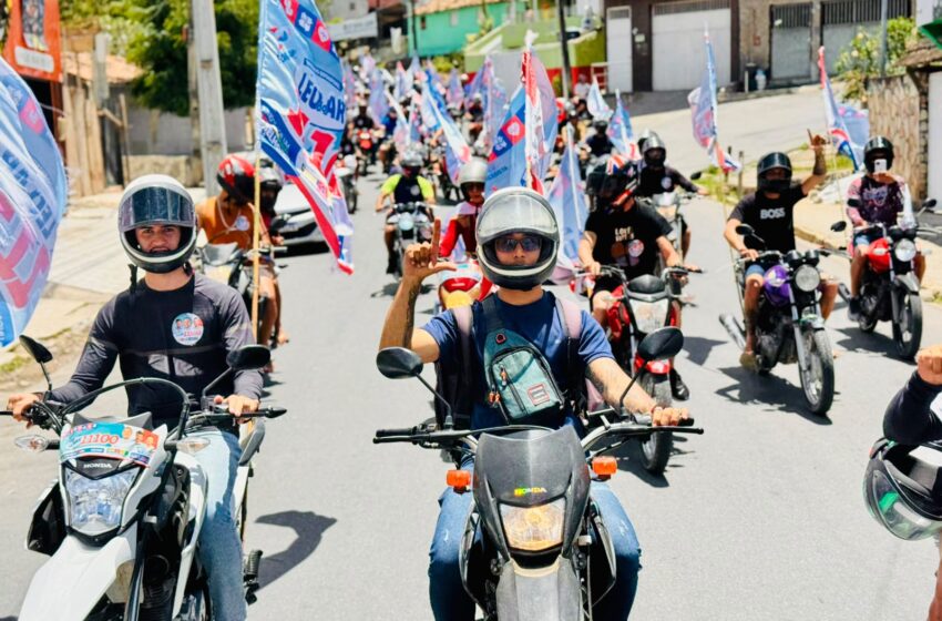  Equipe de Léo do Ar promove motociata em Gravatá enquanto candidato cumpre agenda no Sertão