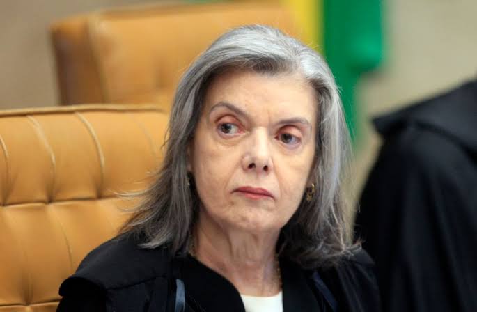  Atlas: Cármen é a única do STF com avaliação positiva maior que negativa
