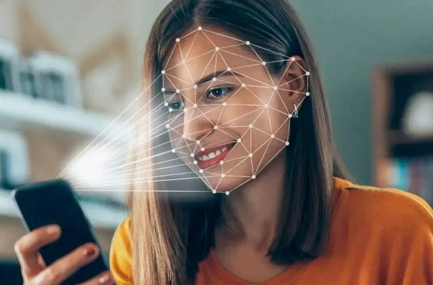  Biometria facial será obrigatória para usuários de telefonia móvel a partir de 2027, com prazo para regularização até 2029